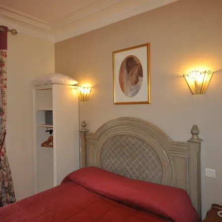 Hotel Des Bains Paris