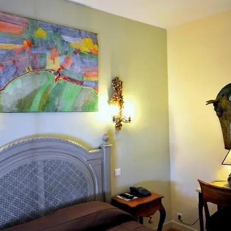 Des Bains Hotel 2*