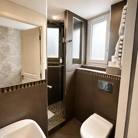 Hotel Des Bains 2*