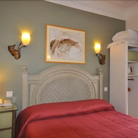 Hotel Des Bains Parigi